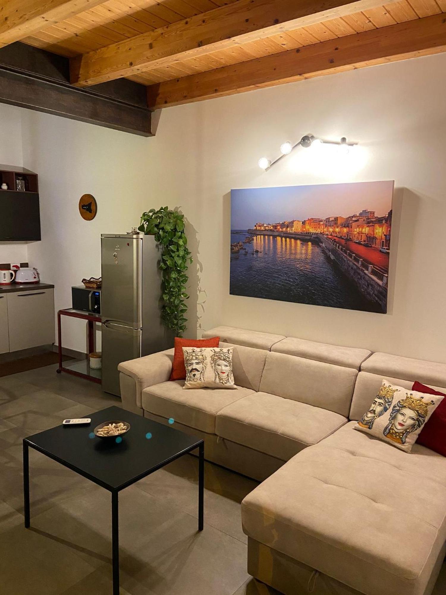 Eleven Villa Syracuse Bagian luar foto