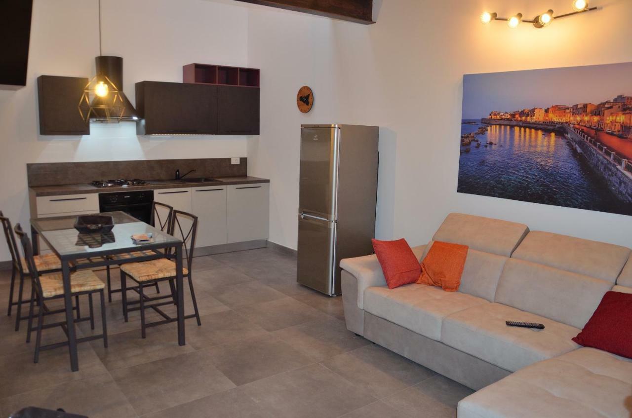 Eleven Villa Syracuse Bagian luar foto